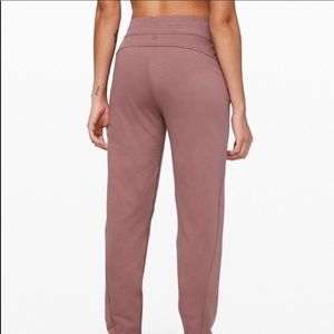 Lululemon lab jogger